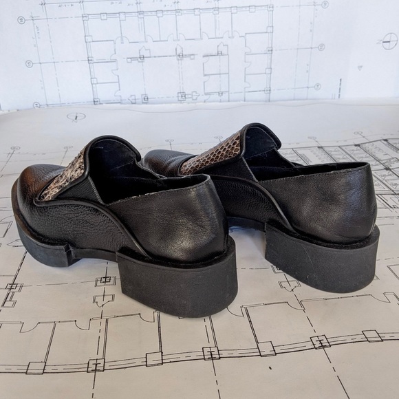 H. Williams leather pointed toe snakeskin loafers - Picture 2 of 7